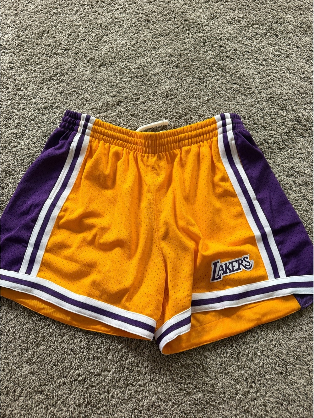 Mitchell & Ness NBA Women's Los Angeles Lakers Hardwood Classics Shorts 2XL